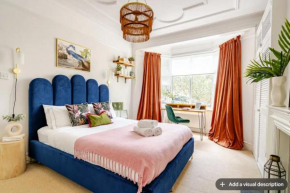 Charming Ealing garden flat with a free parking, Ealing